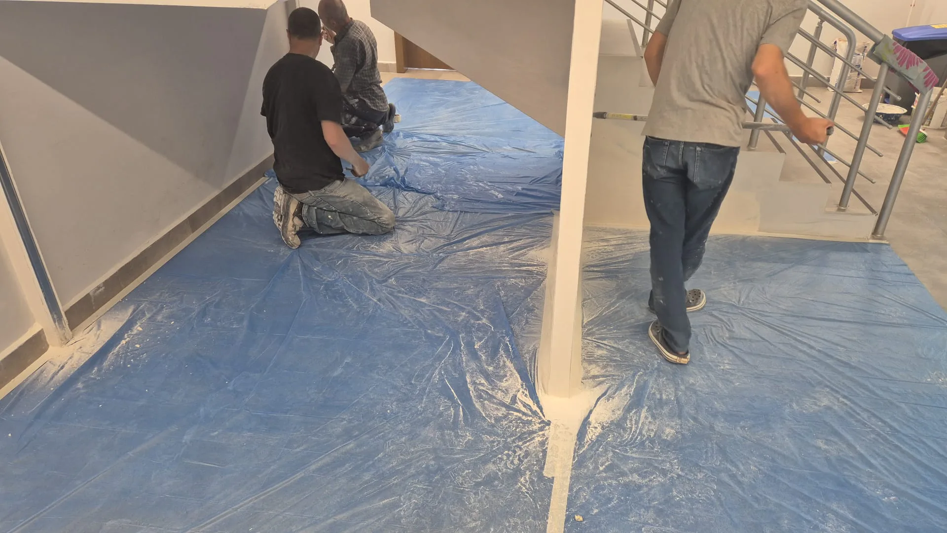 Boya Öncesi Mekân Koruma ve Yüzey Hazırlığı uygulaması — İstanbul, Ekin Yapı Dekorasyon — Fotoğraf 11/13