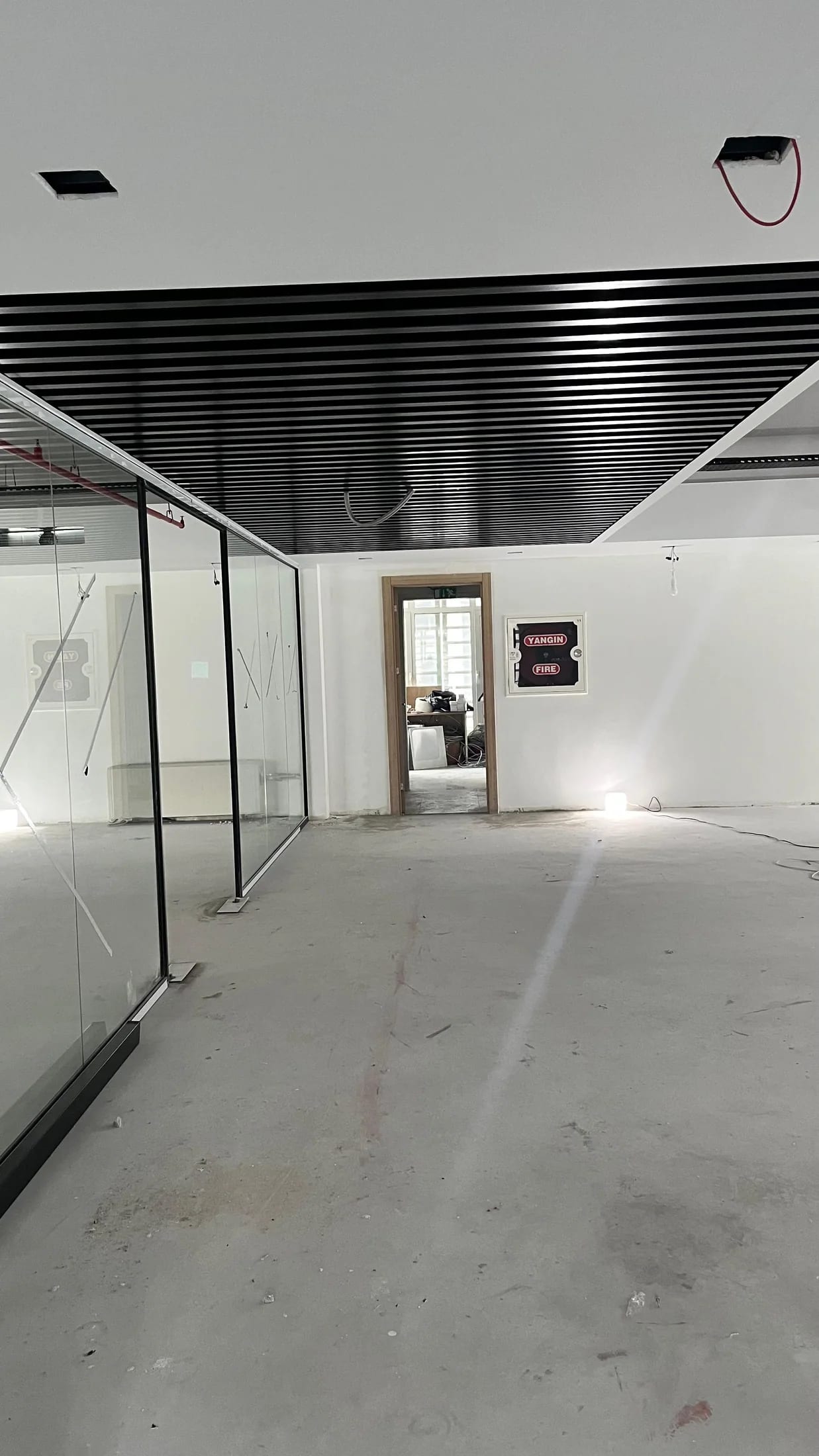 Baffle Akustik Tavan uygulaması — İstanbul, Ekin Yapı Dekorasyon — Fotoğraf 5/8