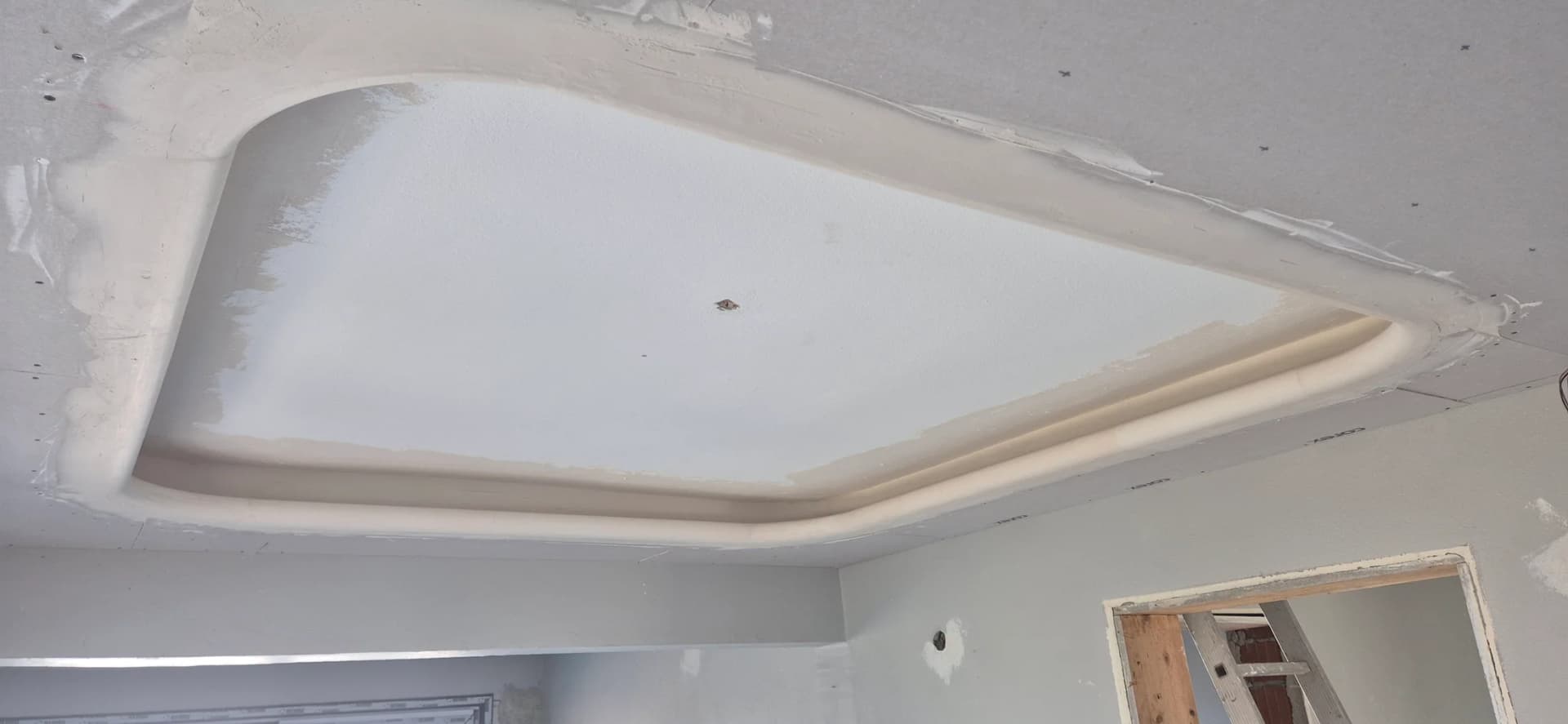 Oval Gizli Işık Bandı uygulaması — İstanbul, Ekin Yapı Dekorasyon