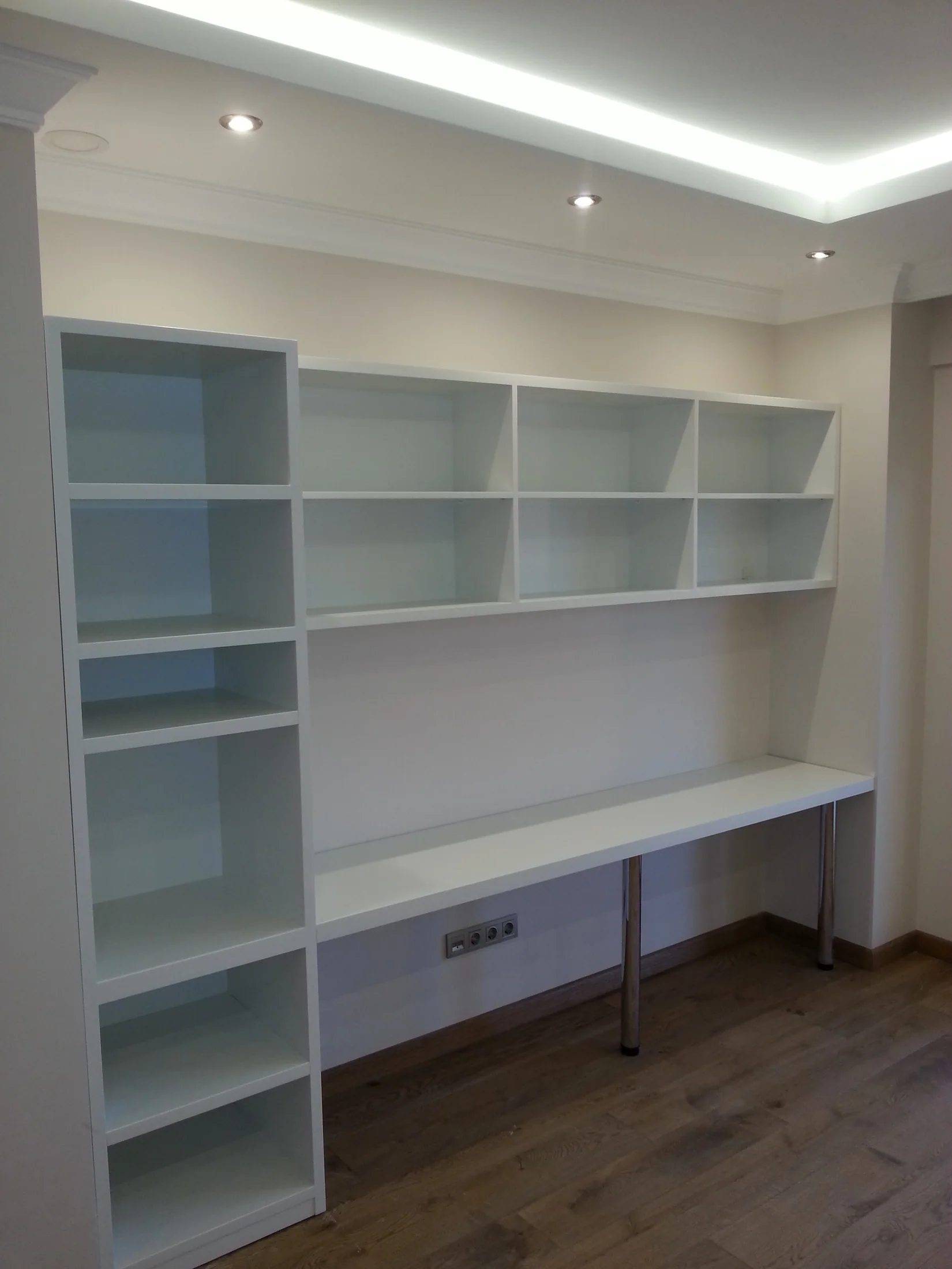 Salon Tavanında Renk Değiştiren Işık Bandı uygulaması, ticari alan — İstanbul, Ekin Yapı Dekorasyon — Fotoğraf 2/16