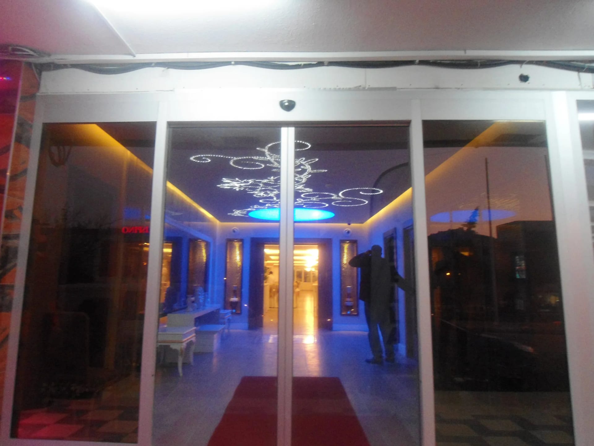 Salon Tavanında Renk Değiştiren Işık Bandı uygulaması, ticari alan — İstanbul, Ekin Yapı Dekorasyon — Fotoğraf 15/16