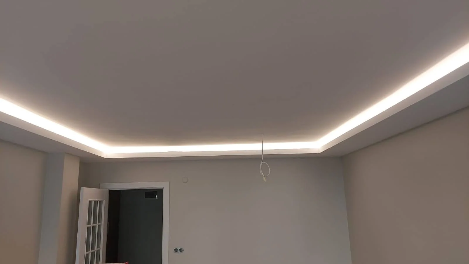 Odalarda Çevre Gizli Işık Bandı uygulaması — İstanbul, Ekin Yapı Dekorasyon — Fotoğraf 10/17