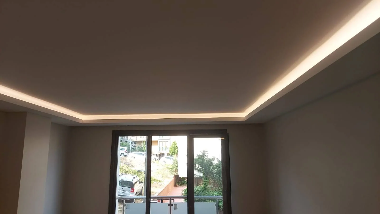 Odalarda Çevre Gizli Işık Bandı uygulaması — İstanbul, Ekin Yapı Dekorasyon — Fotoğraf 11/17