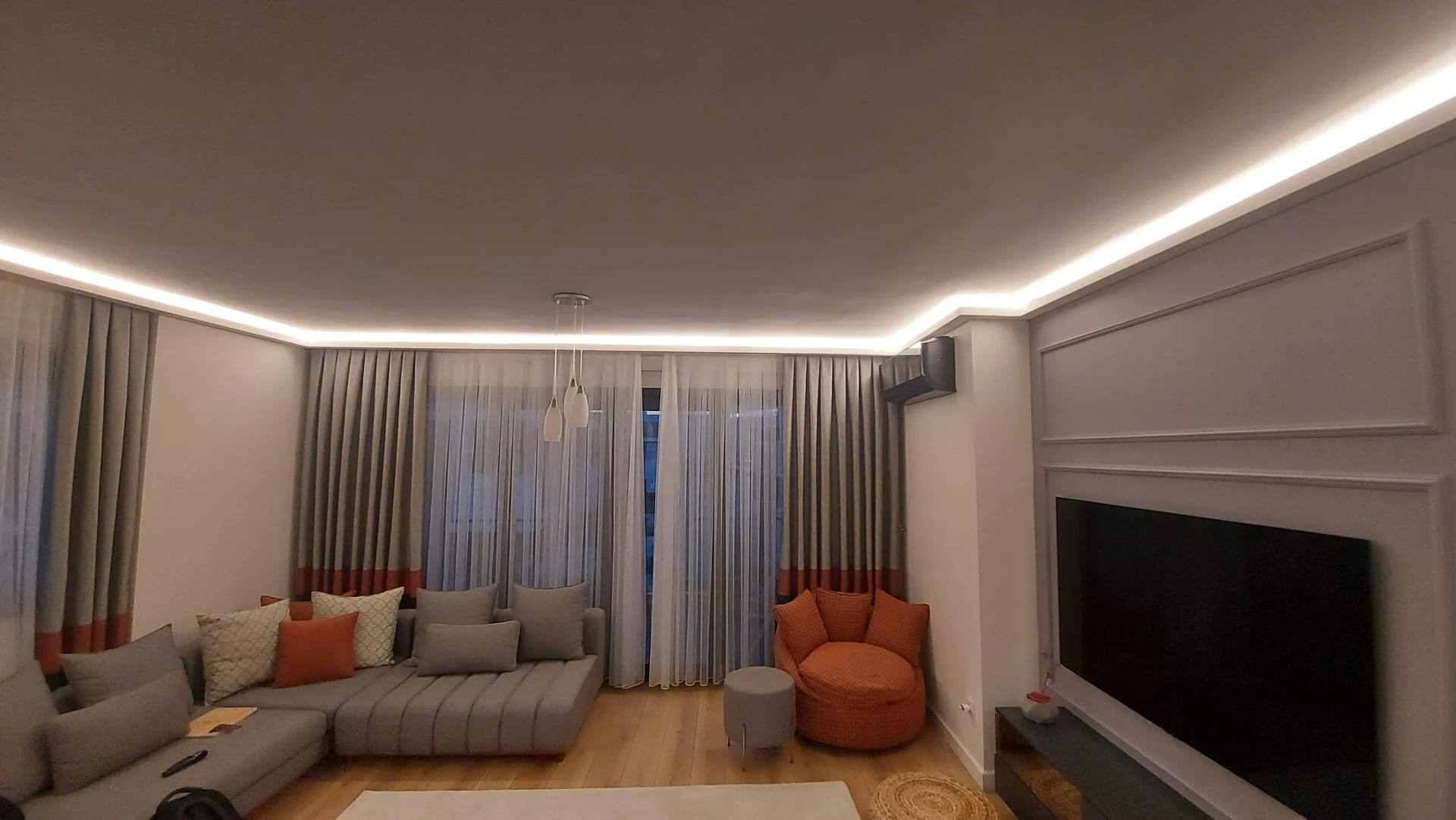 Kaset Tavan, Duvar Çıtası ve Gizli Işık uygulaması — İstanbul, Ekin Yapı Dekorasyon — Fotoğraf 5/9